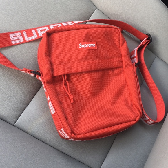 supreme shoulder bag original